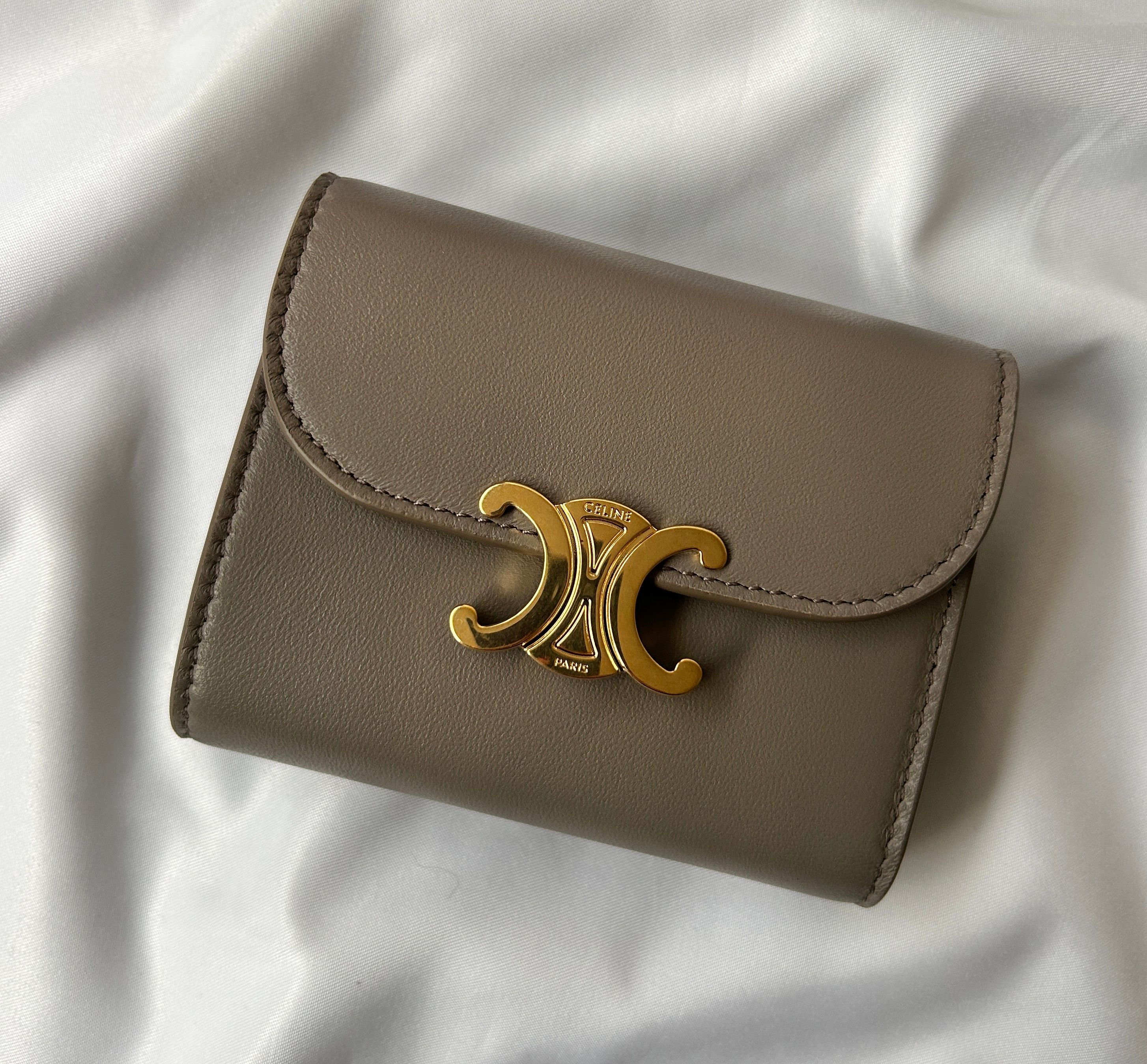 ◆国内発送◆【CELINE】スモール フラップウォレット　ミニ財布
