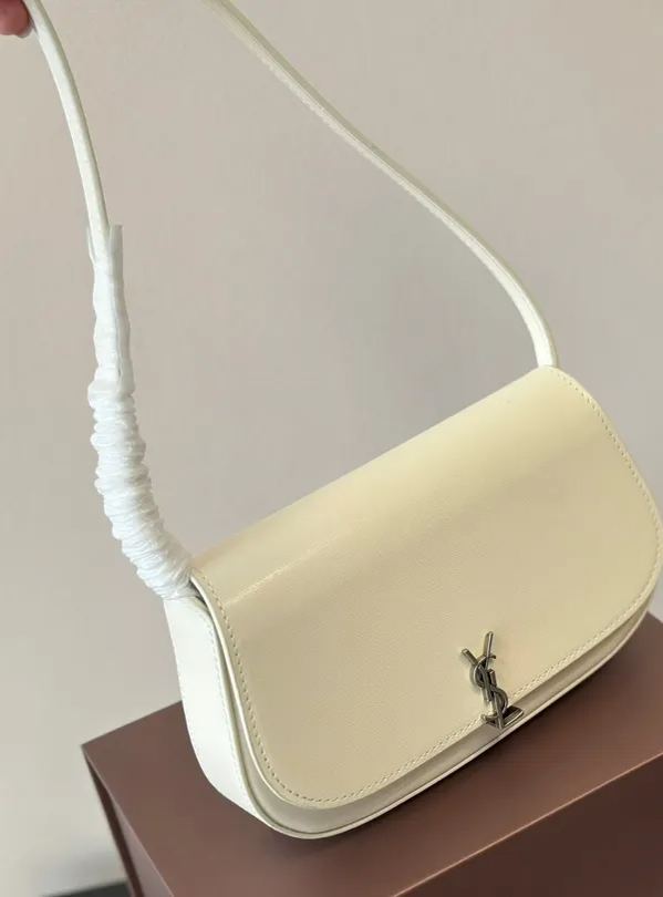 Saint Laurent Mini Voltaire レザーショルダーバッグ