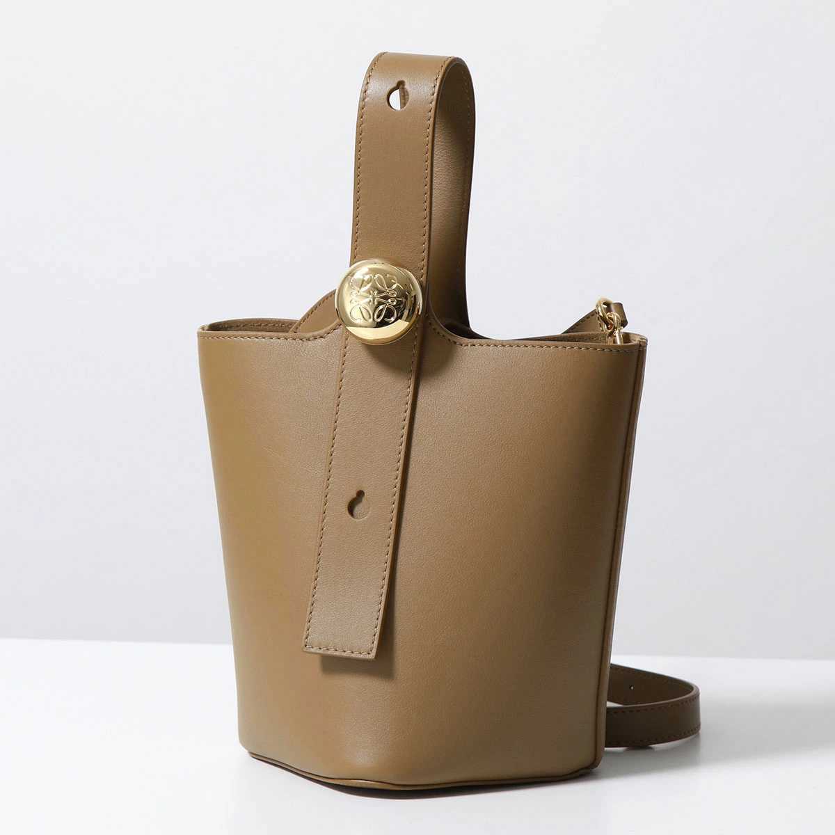 【2024年春夏新作】 LOEWE ロエベ ハンドバッグ PEBBLE BUCKET MINI ペブル バケット ミニ AANBBBMX01 レディース レザー ショルダーバッグ 鞄 カラー2色