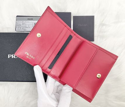 【PRADA】VIPセール ♪ Bifold Wallet 二つ折り財布 ♪