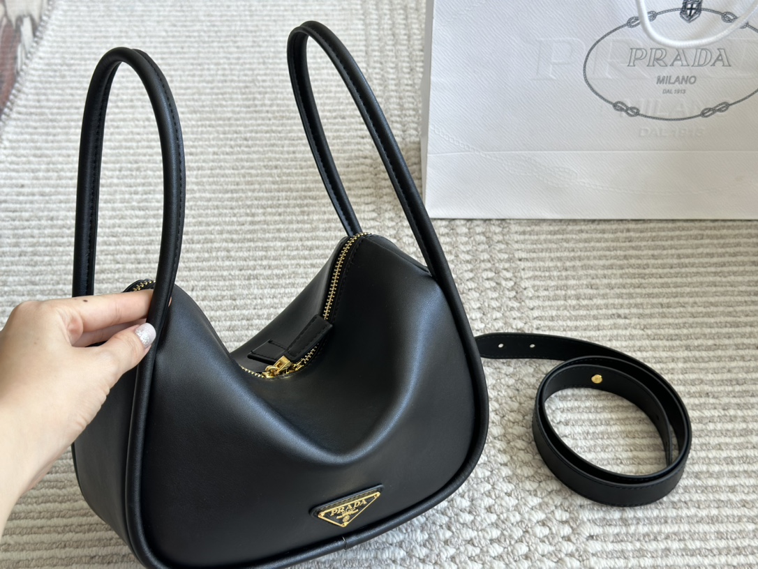 PRADA★ソフトグレインレザー ハンドバッグ