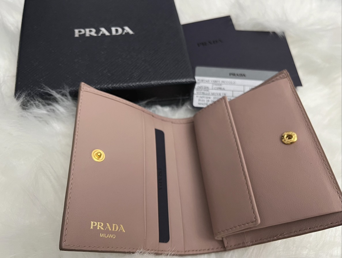 【PRADA】VIPセール ♪ Bifold Wallet 二つ折り財布 ♪