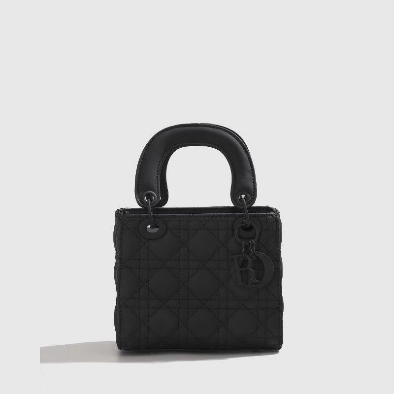 大人気カラー♡【DIOR】LADY DIOR ミニバッグ カナージュ