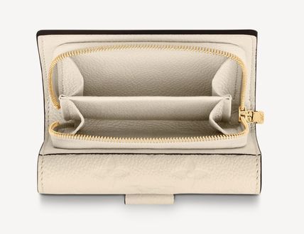 留め具がお洒落で素敵☆LVポルトフォイユ・メティス コンパクト