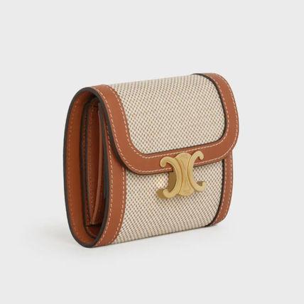 【CELINE 】セリーヌ 凱旋門 ゴールドバックル 二つ折り キャンバス レザー 財布 レディーススモールウォレット トリオンフ / テキスタイル＆カーフスキンナチュラル / タン