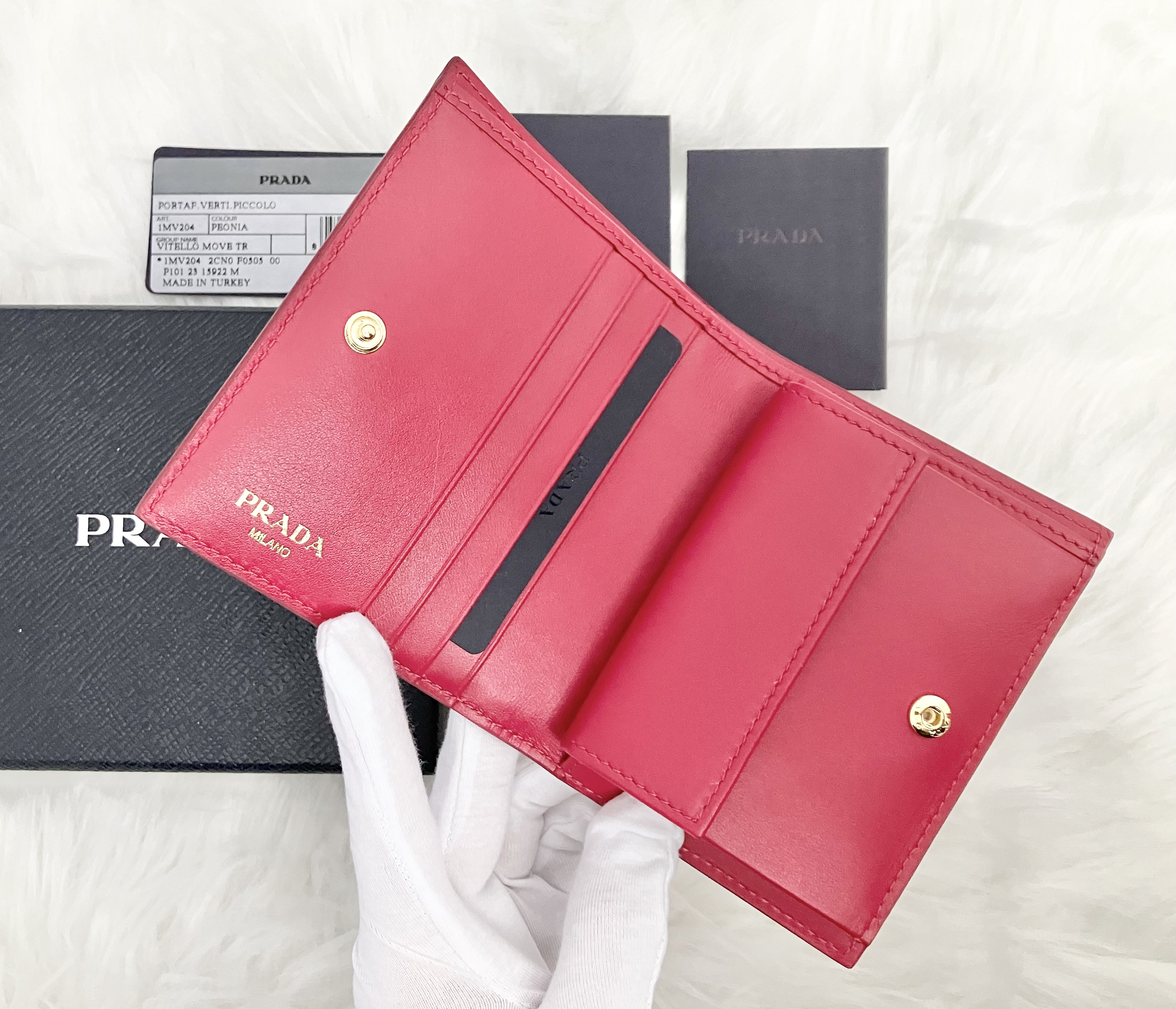 【PRADA】VIPセール ♪ Bifold Wallet 二つ折り財布 ♪