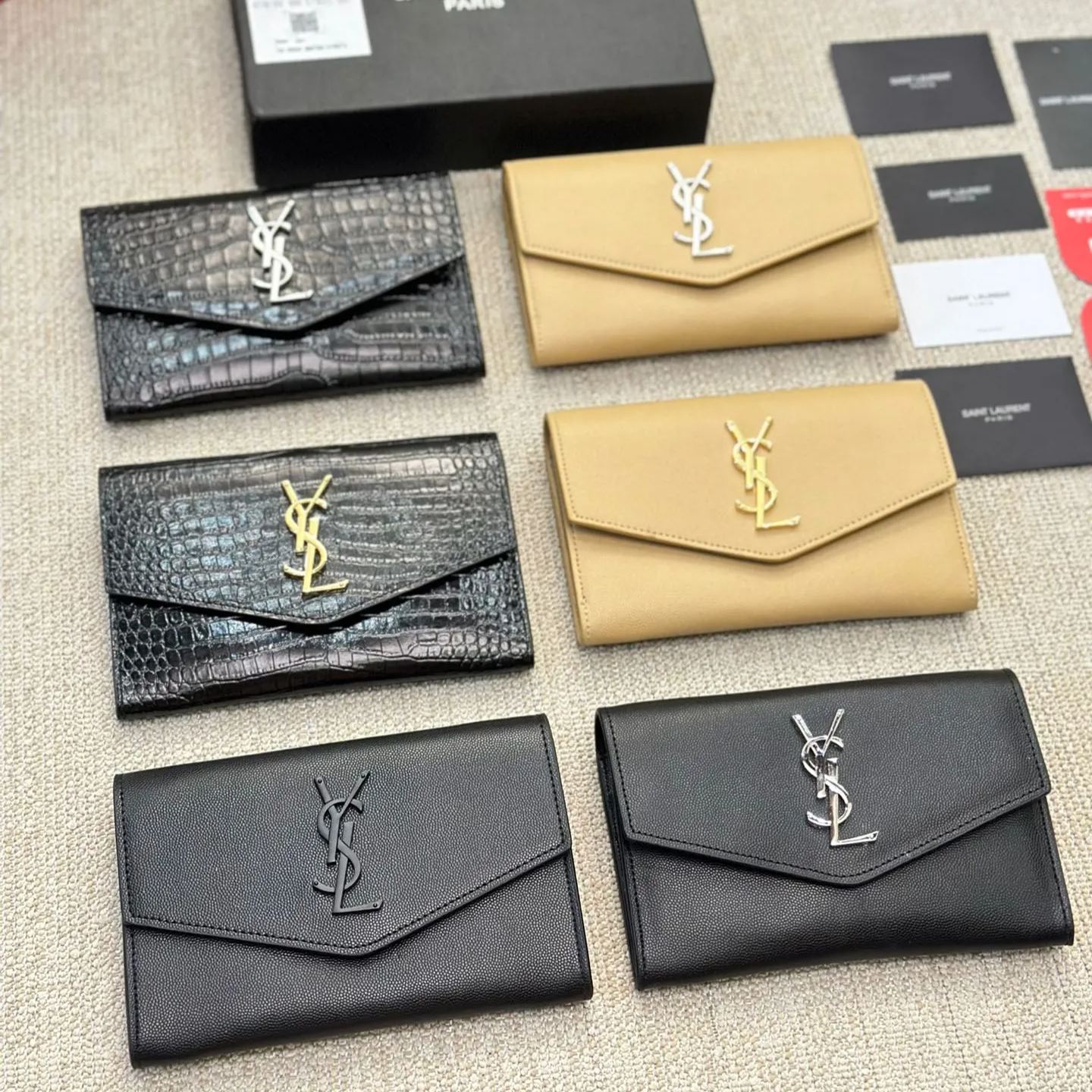 大人気!!Saint Laurent【本物保証】UPTOWN チェーンバッグ