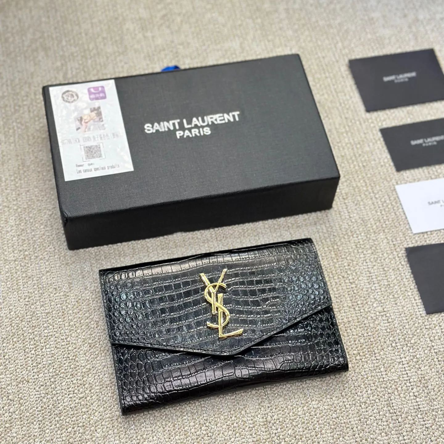 大人気!!Saint Laurent【本物保証】UPTOWN チェーンバッグ