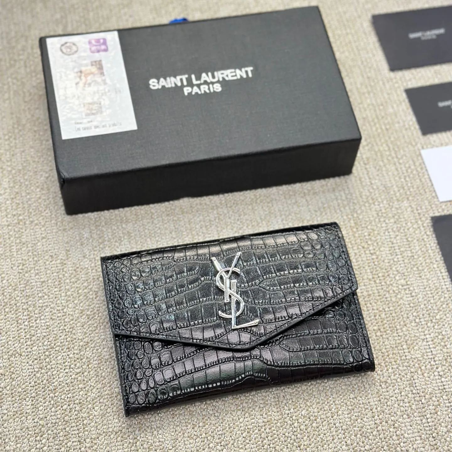 大人気!!Saint Laurent【本物保証】UPTOWN チェーンバッグ