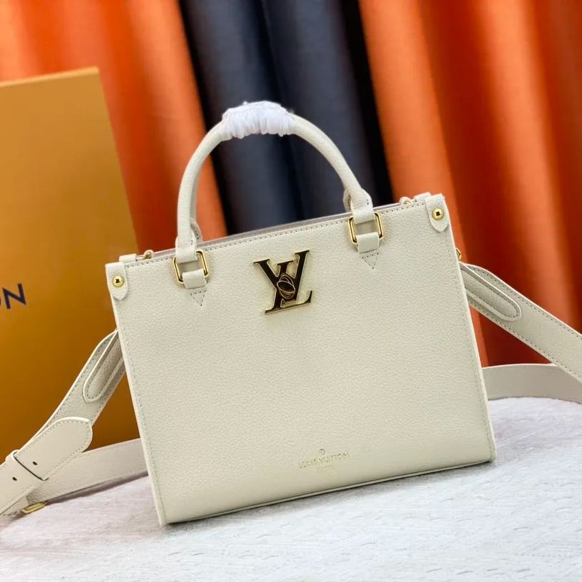 23AW 新作 Louis Vuitton ロック＆ゴーバッグ 黒 ホワイト ロゴ