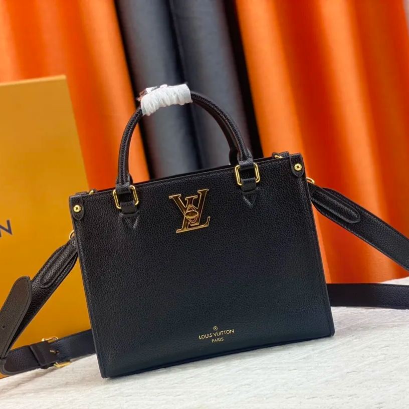 23AW 新作 Louis Vuitton ロック＆ゴーバッグ 黒 ホワイト ロゴ