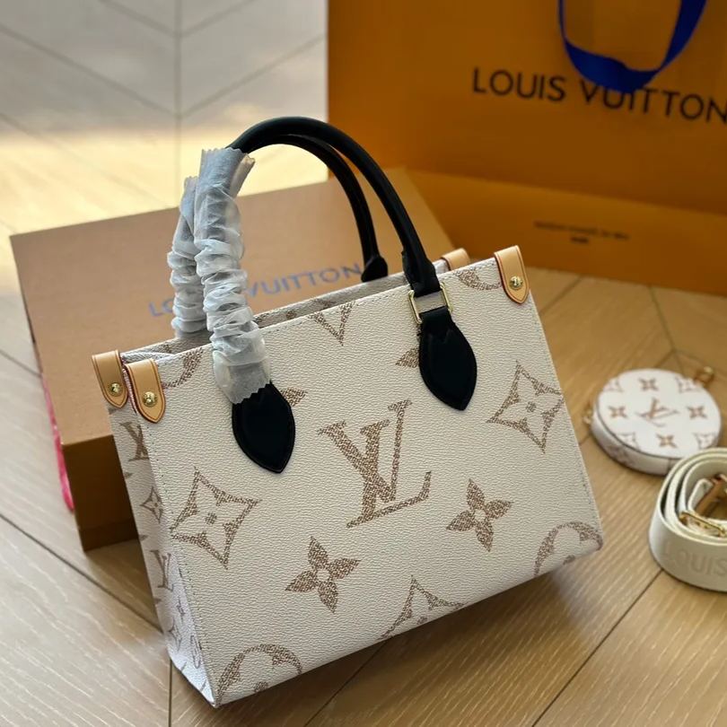 ★日本限定★【LOUIS VUITTON】オンザゴー PM ショルダーバッグ