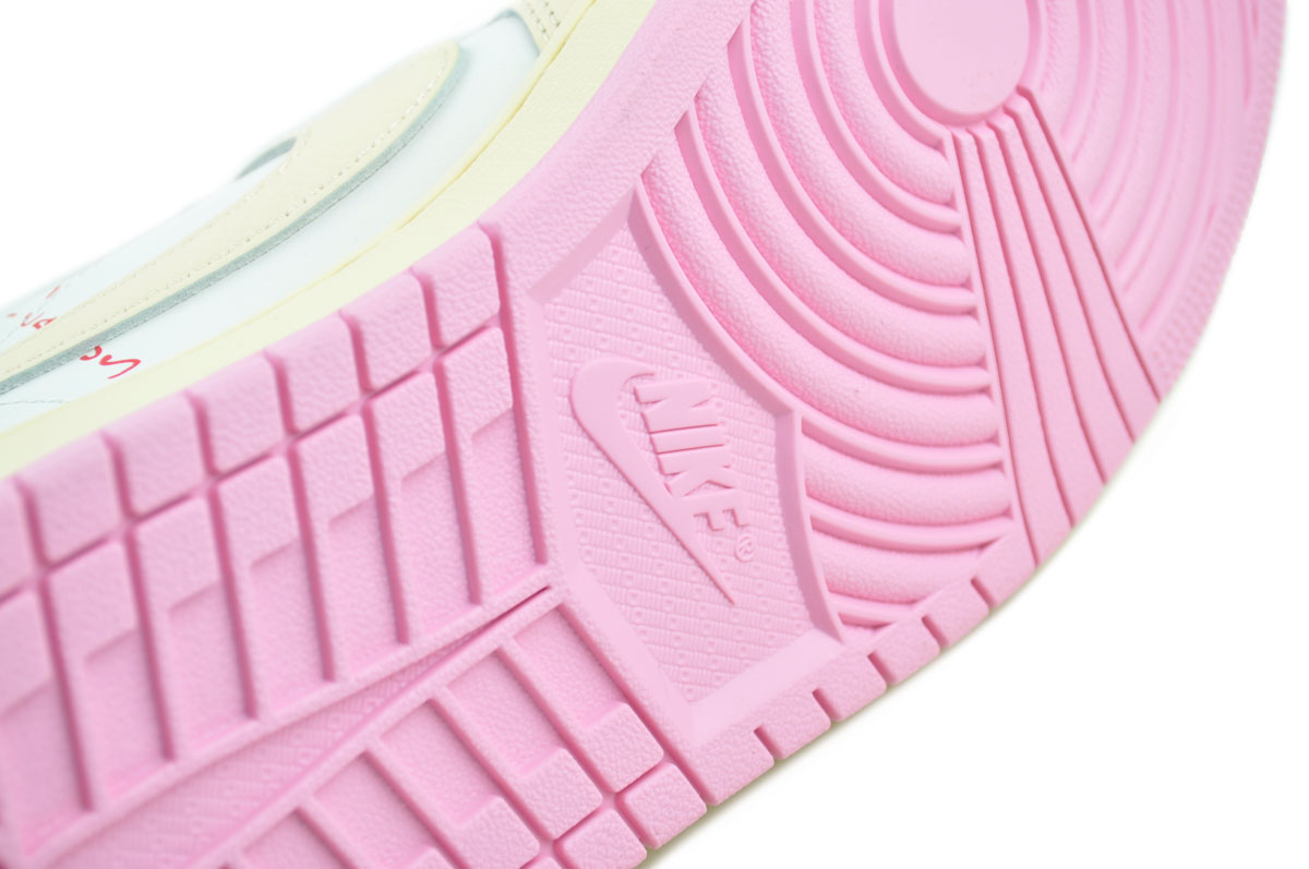 NIKE AIR JORDAN 1 LOW OG SP TRAVIS SCOTT muslin/shy pink-sail iq7604-100 商品画像 8