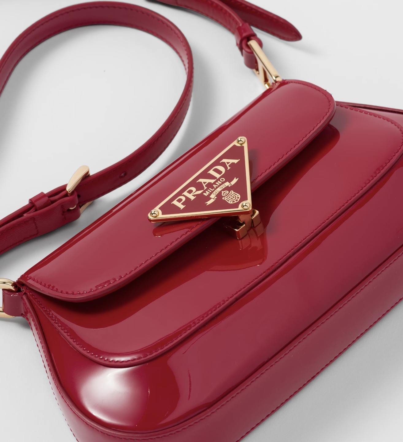 セール◆PRADA◆プラダ◆パテントレザー ショルダーバッグ