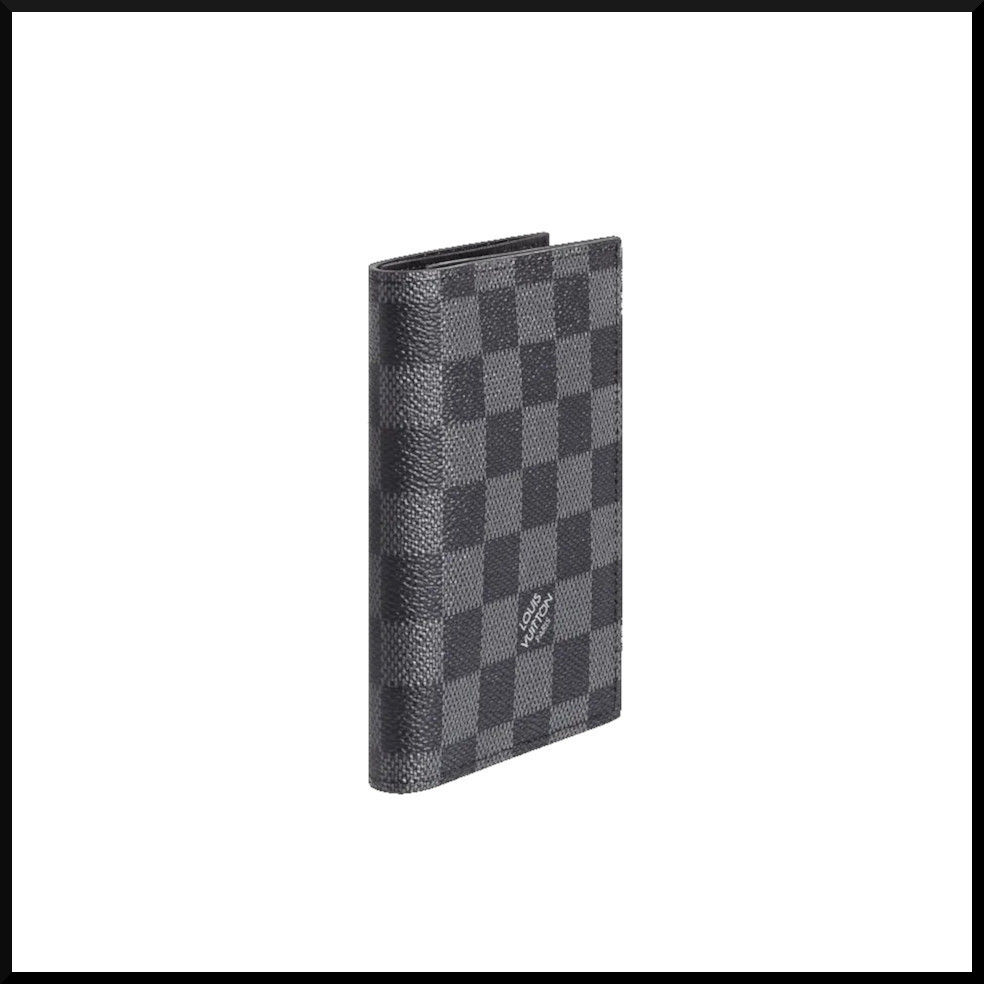 大人気★Louis Vuitton クーヴェルテュール・パスポール NM