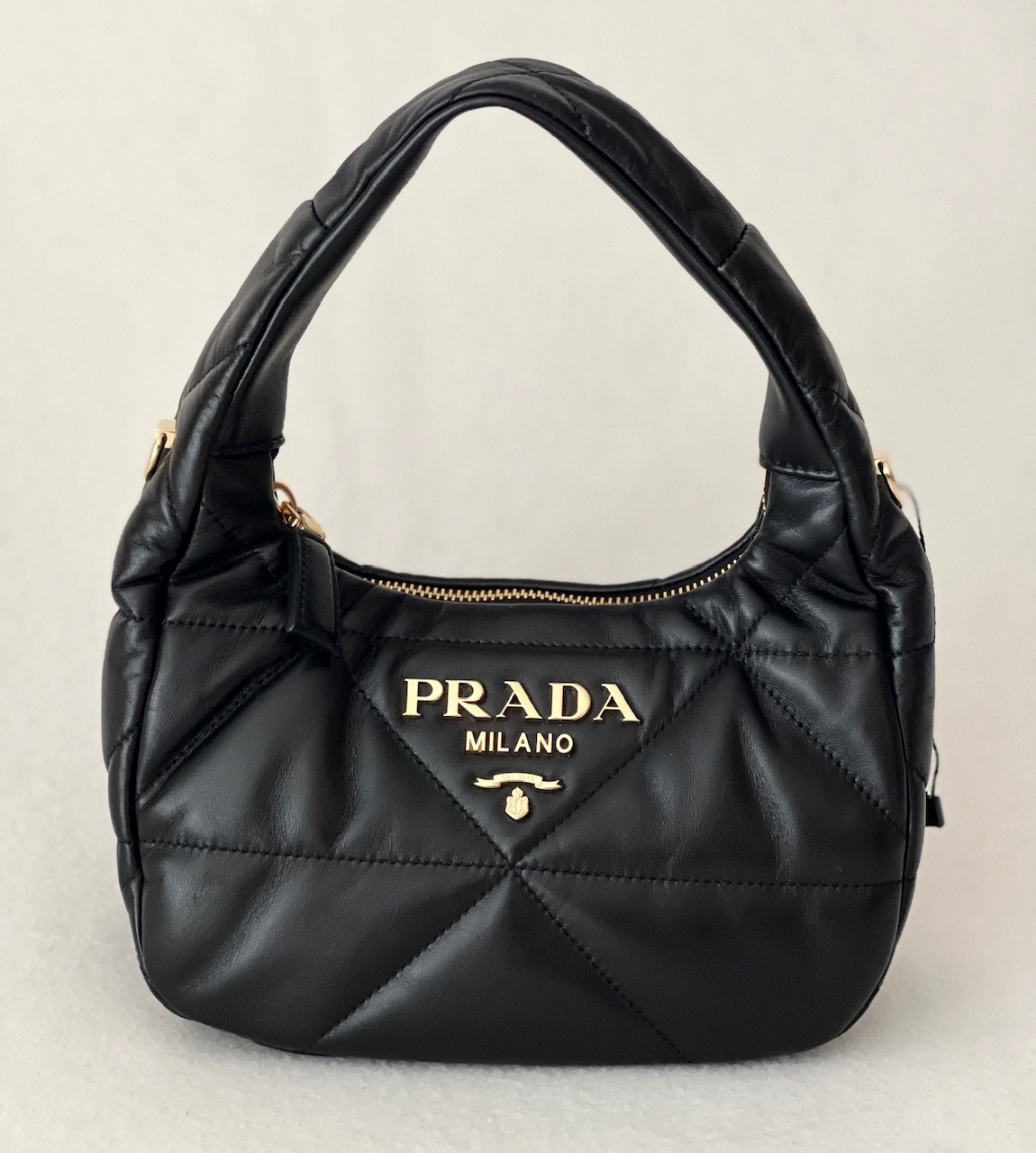 絶対可愛い☆PRADA☆ナッパレザーミニバッグ♪