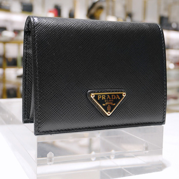 ♦PRADA♦折りたたみ財布☆正規品・関税込☆