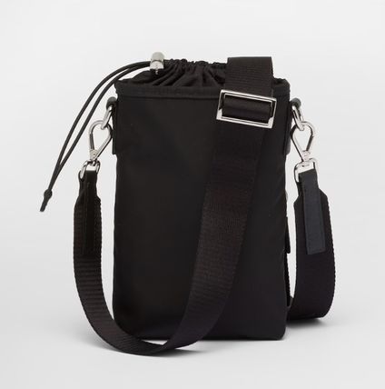 直営店買付☆PRADA☆Re-Nylon スマートフォンケース