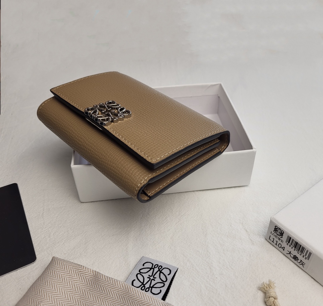 即納！ LOEWE アナグラム バーティカル ウォレット