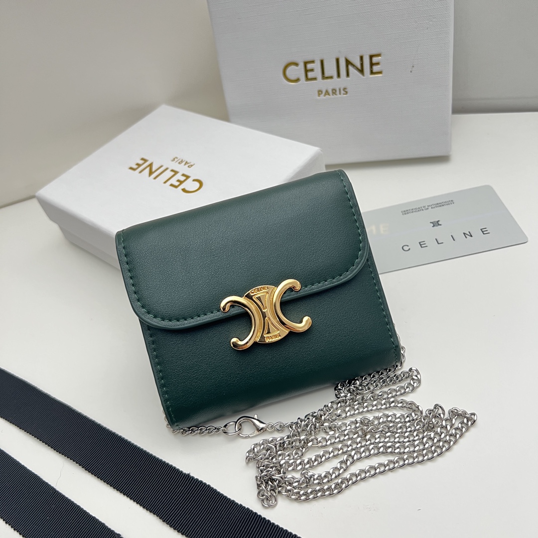 CELINE【入手困難】可愛い ★TRIOMPHE SMALL FLAP WALLET★ 全色