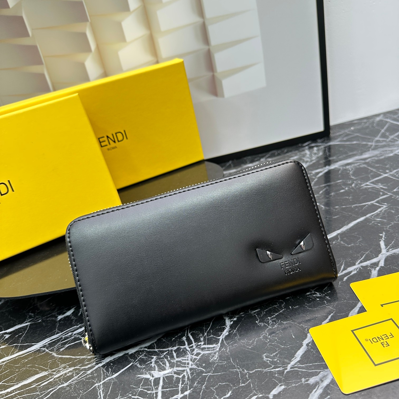 FENDI☆大人気！限定！長財布