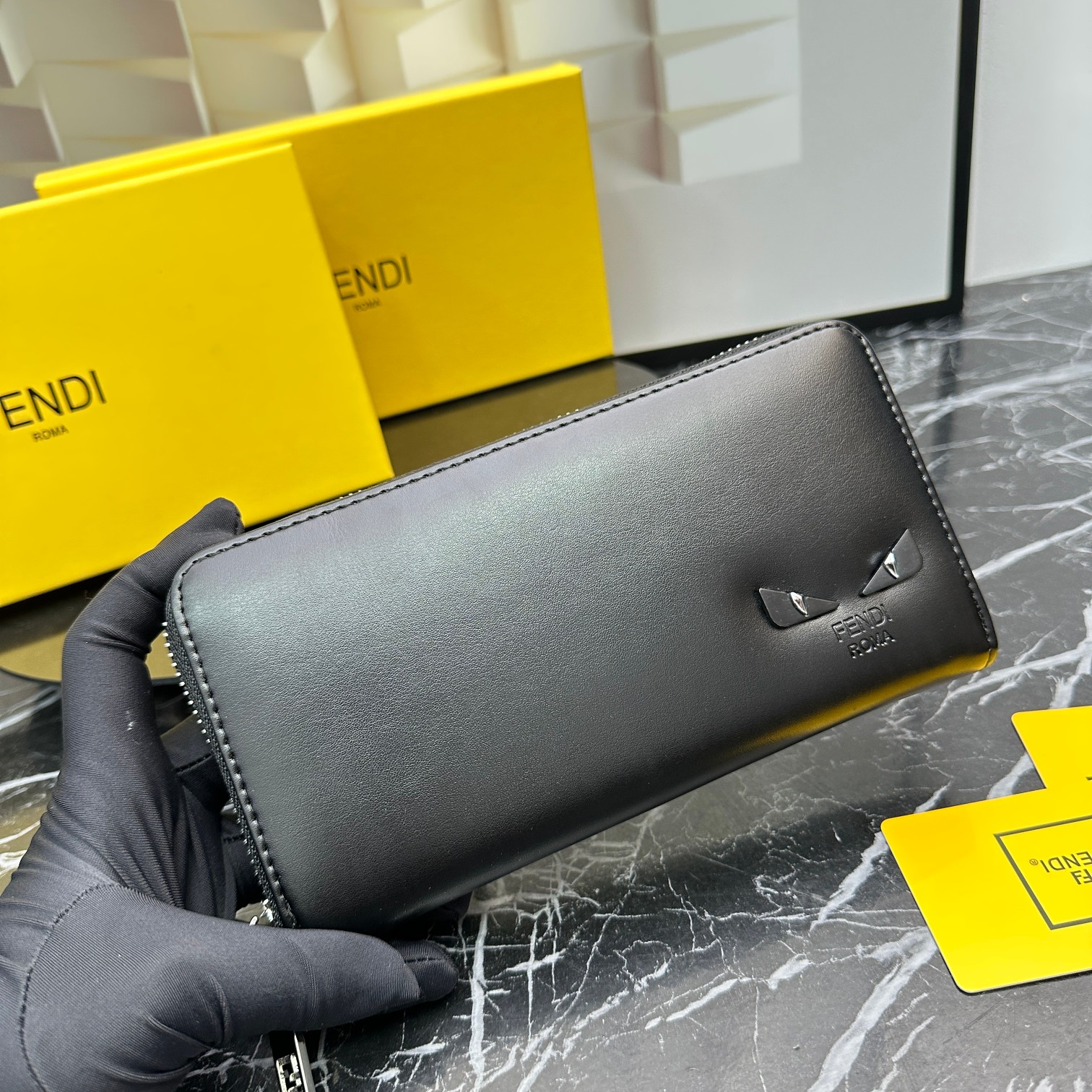FENDI☆大人気！限定！長財布