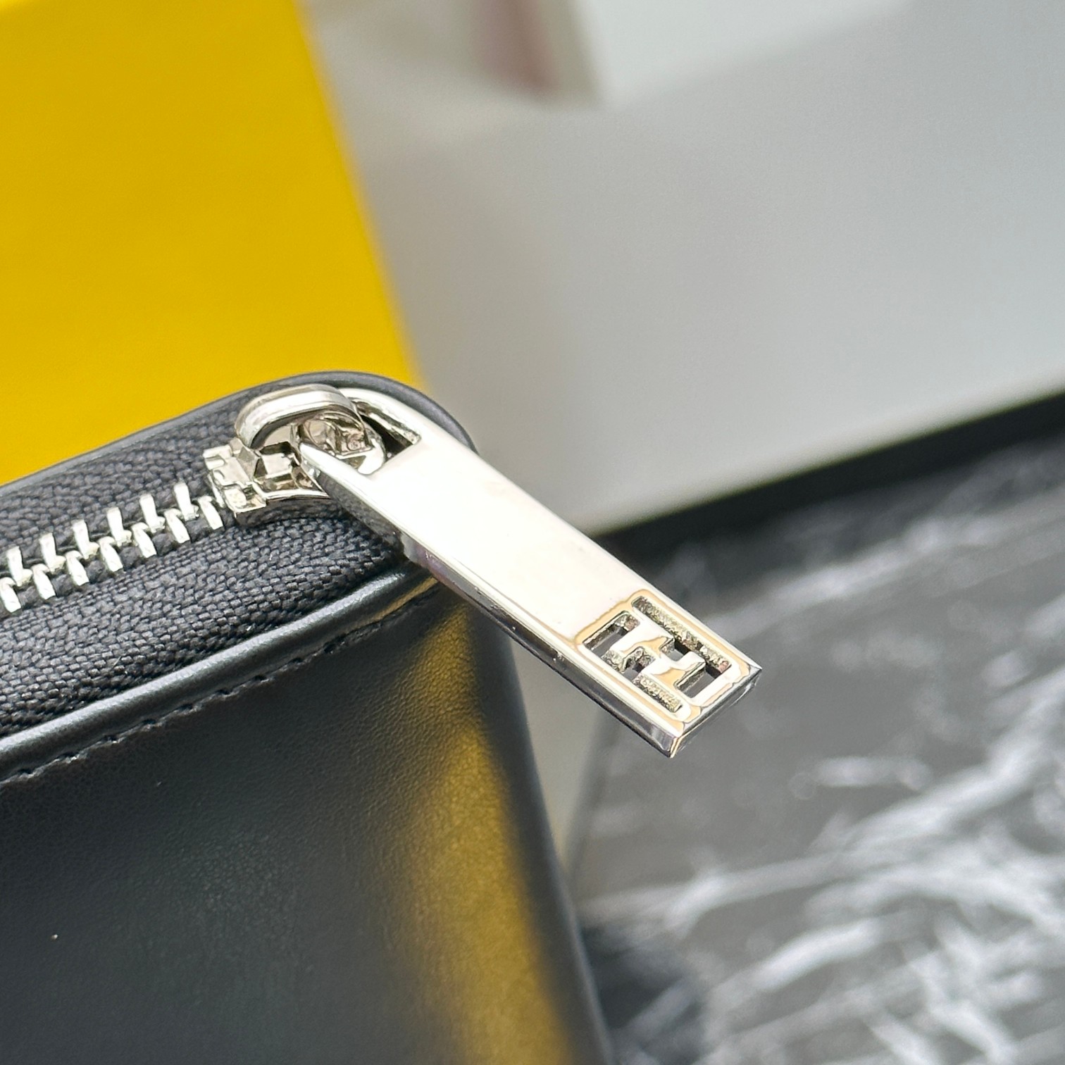 FENDI☆大人気！限定！長財布