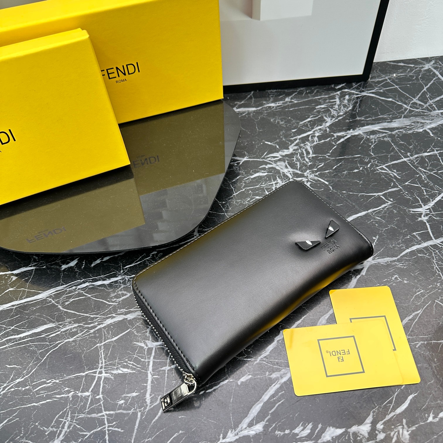 FENDI☆大人気！限定！長財布