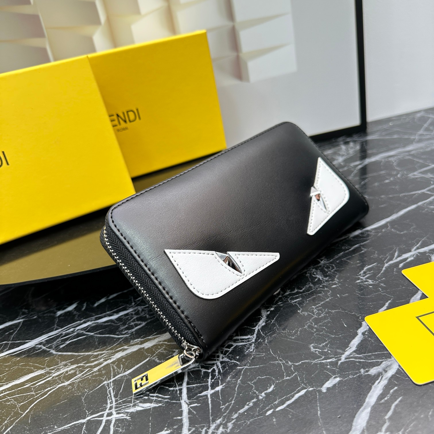 FENDI☆大人気！限定！長財布