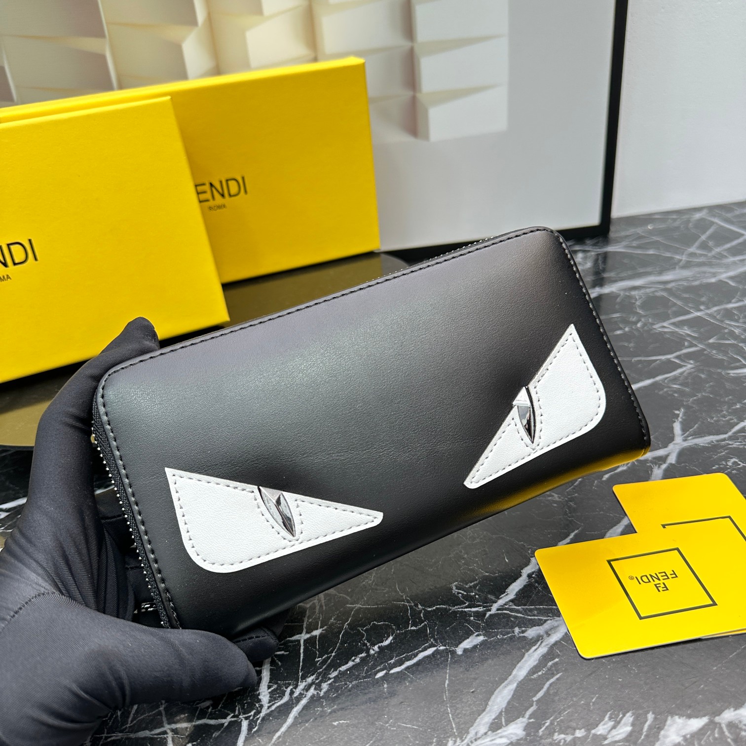 FENDI☆大人気！限定！長財布