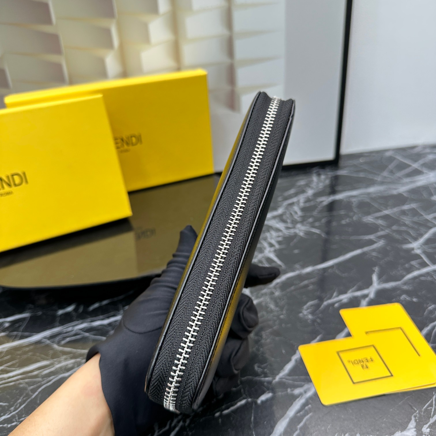 FENDI☆大人気！限定！長財布