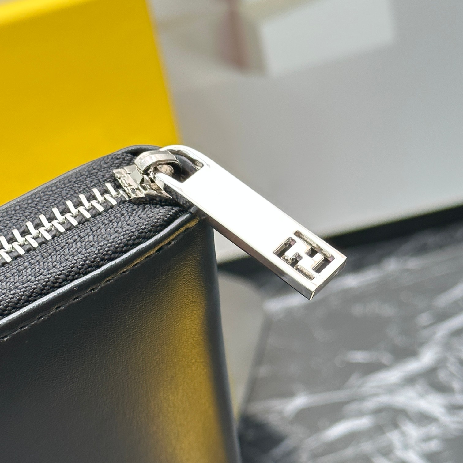 FENDI☆大人気！限定！長財布