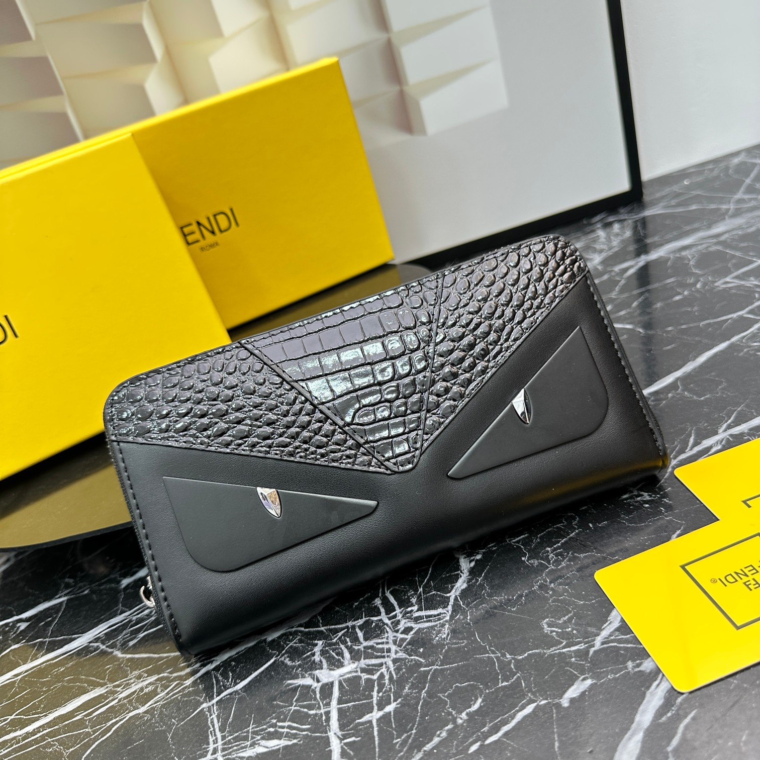 FENDI☆大人気！限定！長財布