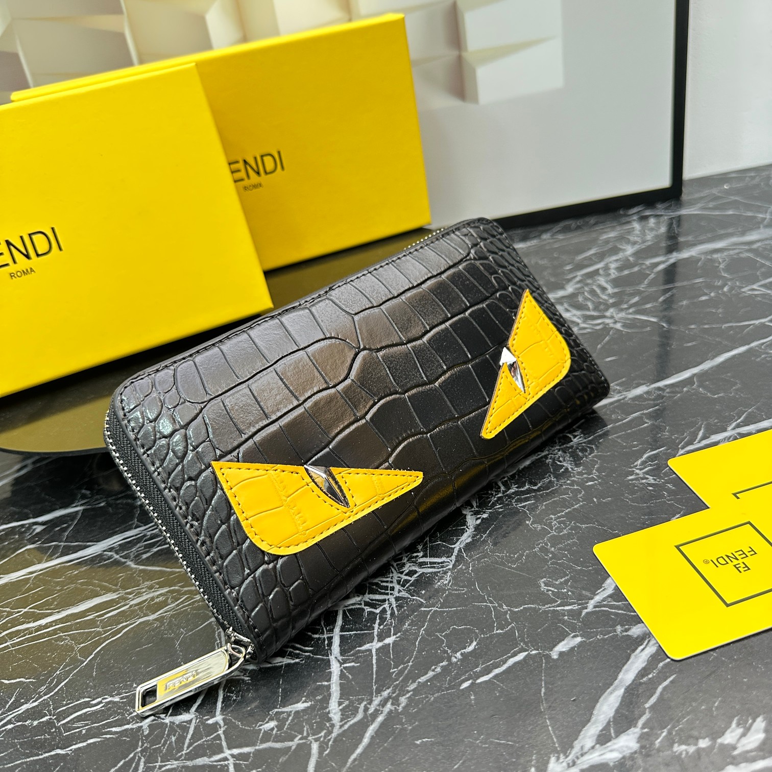 FENDI☆大人気！限定！長財布
