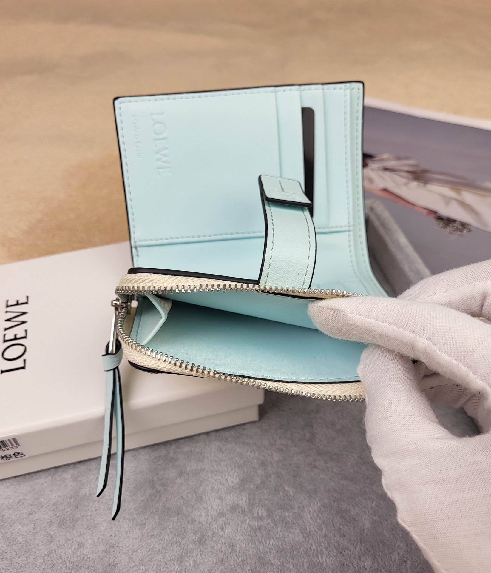 【LOEWE】新作スリムジップ二つ折り財布 Slim Zip Bifold Wallet