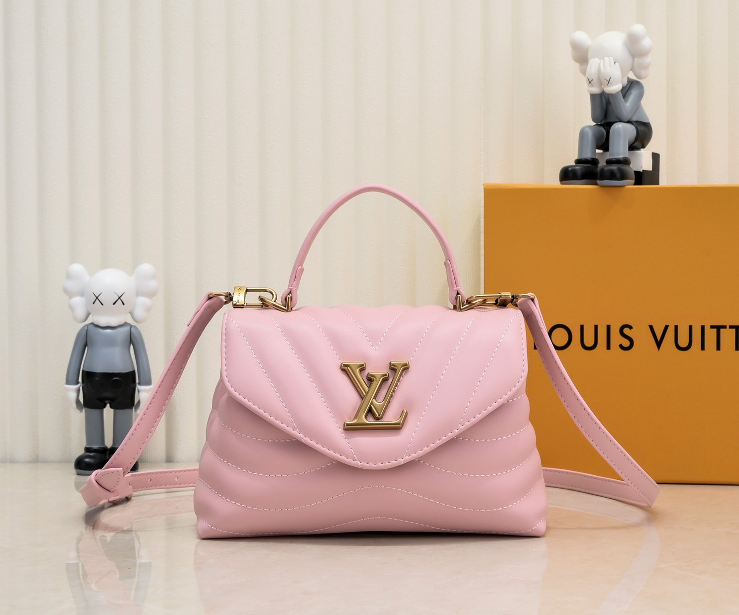 上品でエレガントな一品♪ LV☆ホールド ミー☆ハンドバッグ