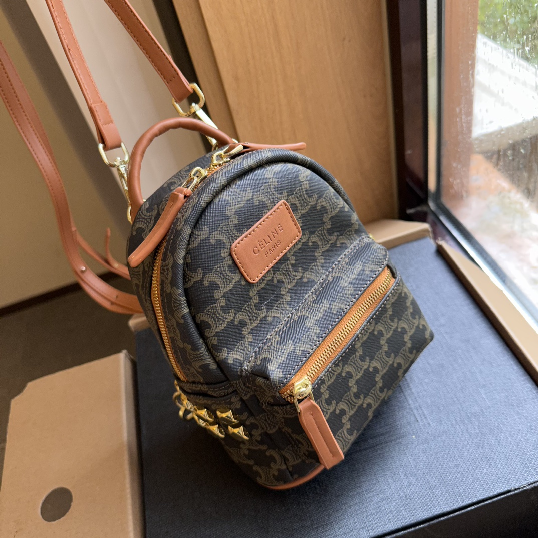 【入手困難】CELINE リュック大人気アイテム【可愛い！】