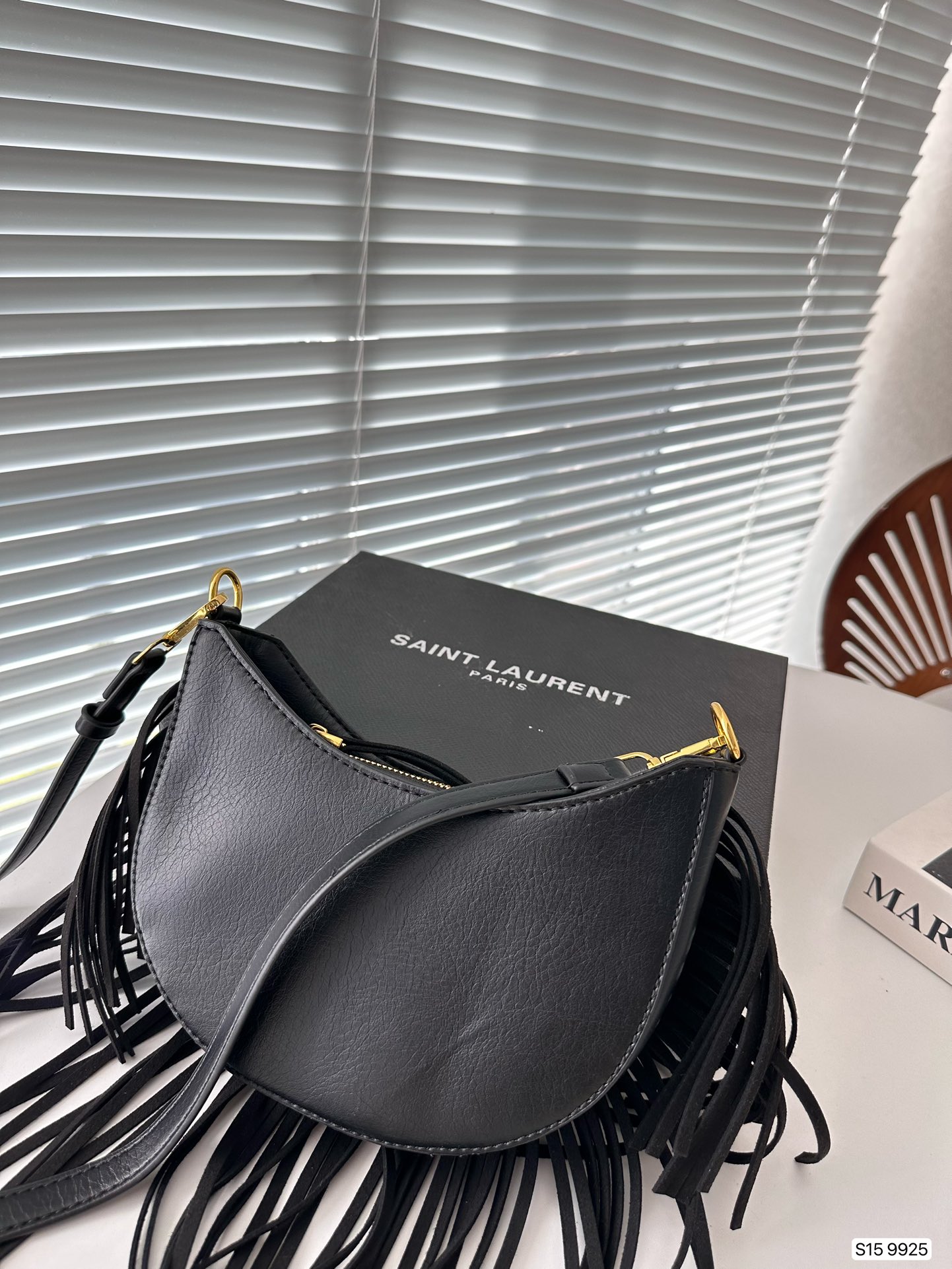 Saint Laurent 【入手困難】フリンジ付きバッグ