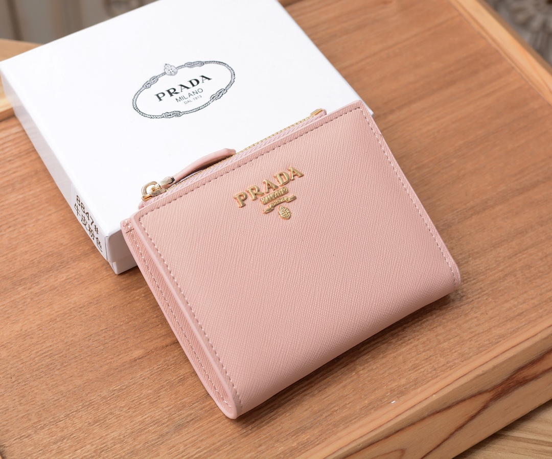 累積売上第１位【PRADA★プラダ】サフィアーノレザー財布