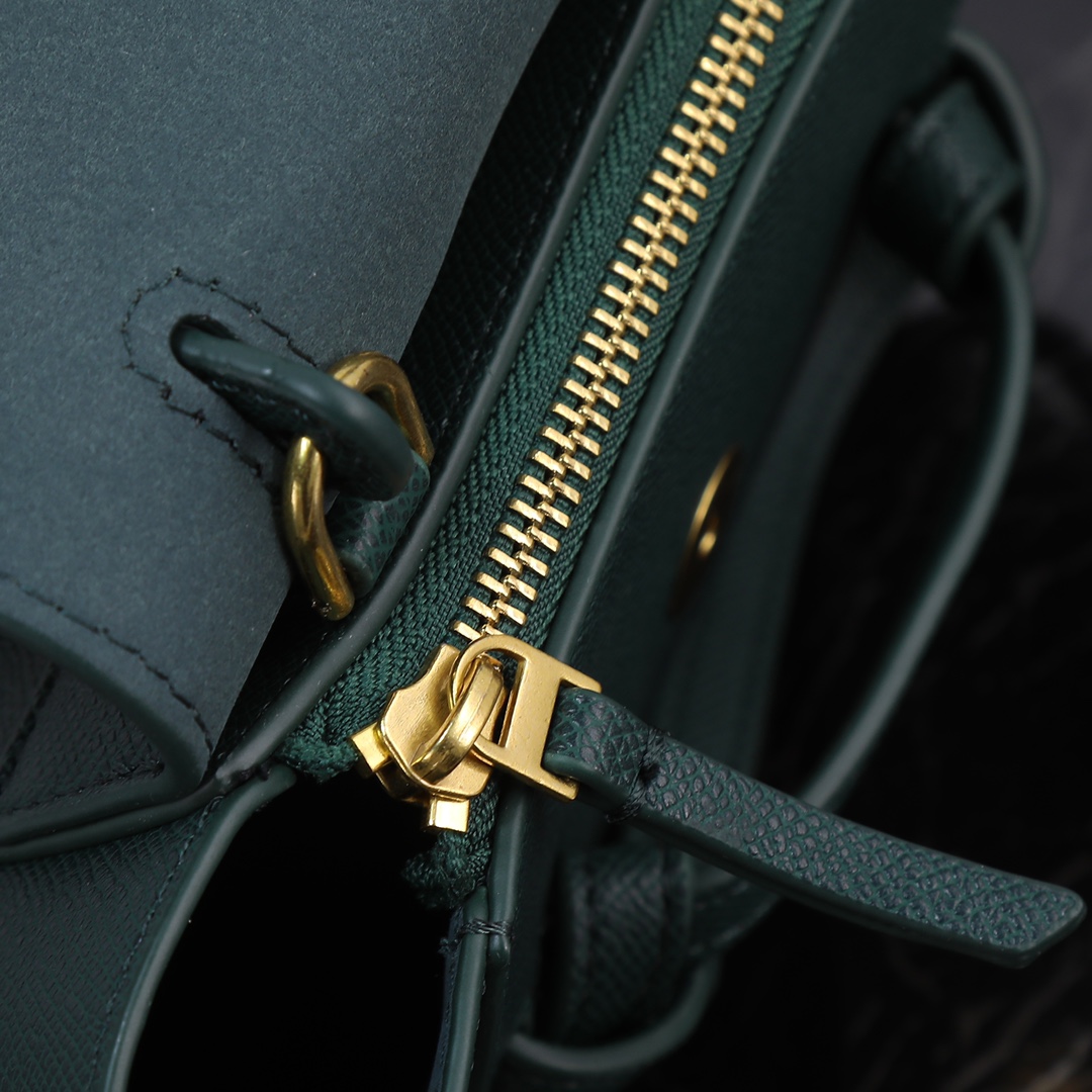 CELINE【入手困難】大人気 可愛い ナノベルト NANO BELT 全色
