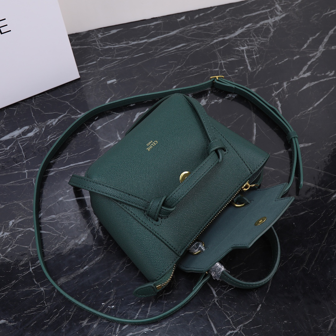 CELINE【入手困難】大人気 可愛い ナノベルト NANO BELT 全色