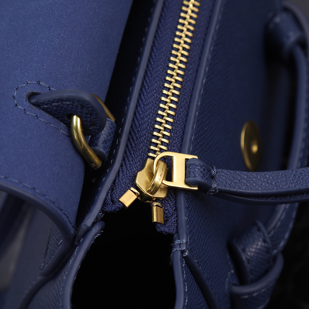 CELINE【入手困難】大人気 可愛い ナノベルト NANO BELT 全色