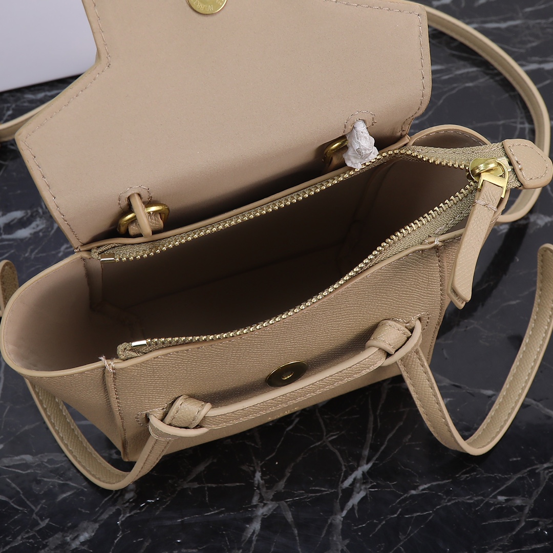 CELINE【入手困難】大人気 可愛い ナノベルト NANO BELT 全色