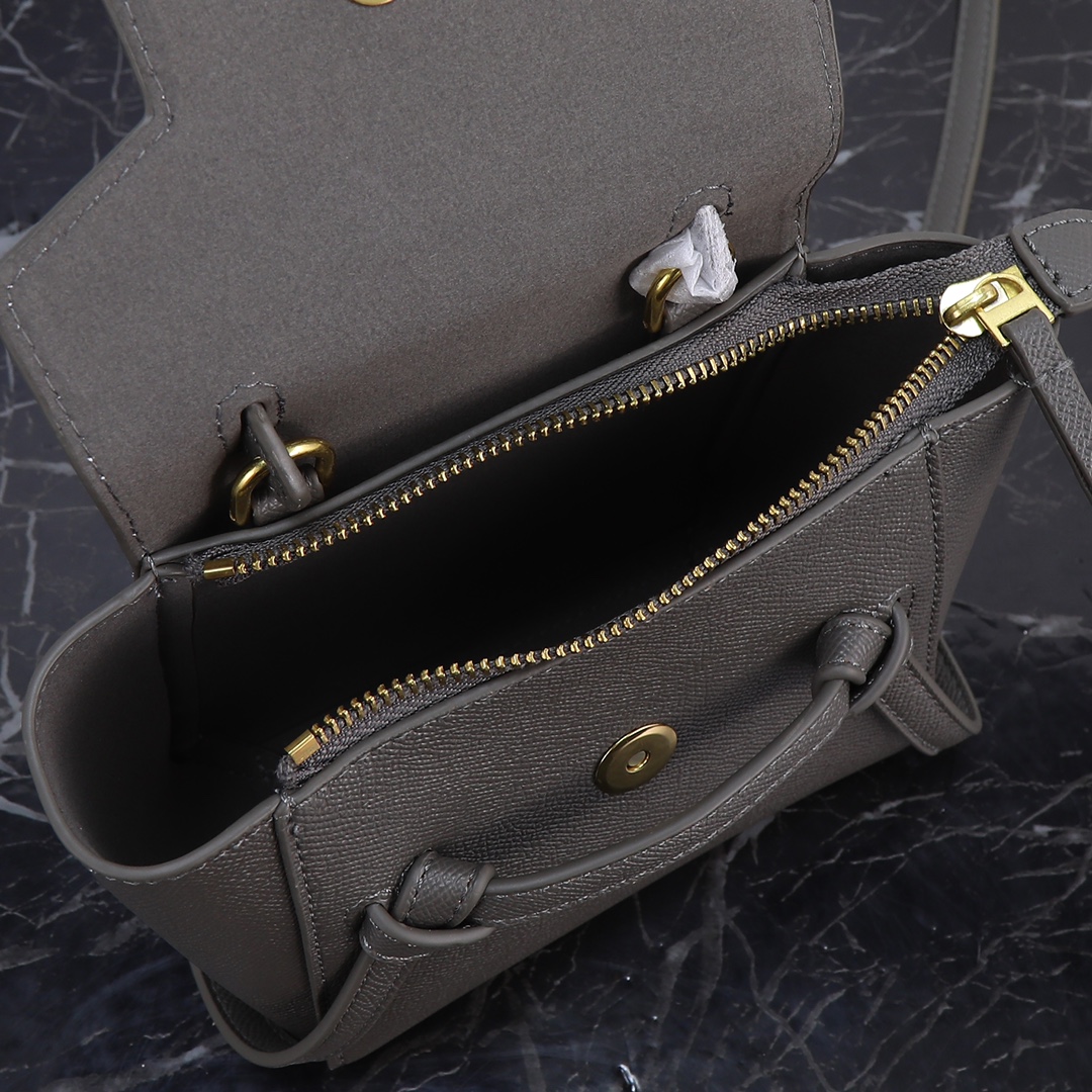 CELINE【入手困難】大人気 可愛い ナノベルト NANO BELT 全色