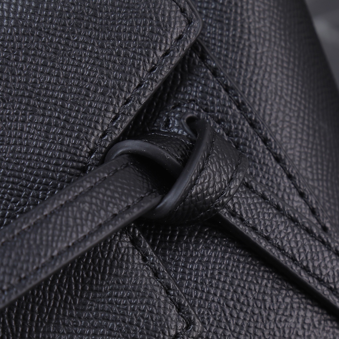 CELINE【入手困難】大人気 可愛い ナノベルト NANO BELT 全色