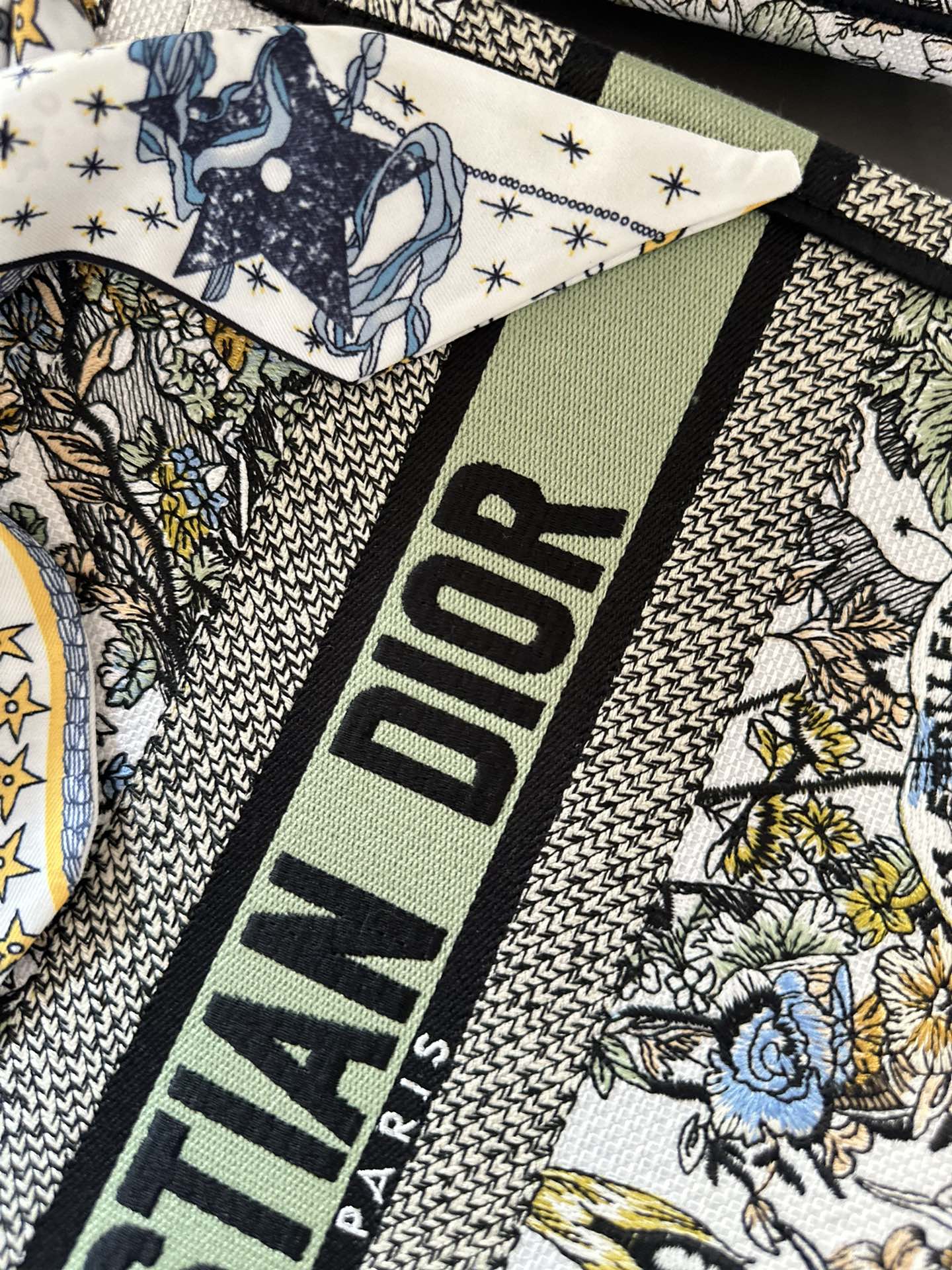 新着【Dior】関税・送料込み★ラージ ディオール ブック トート