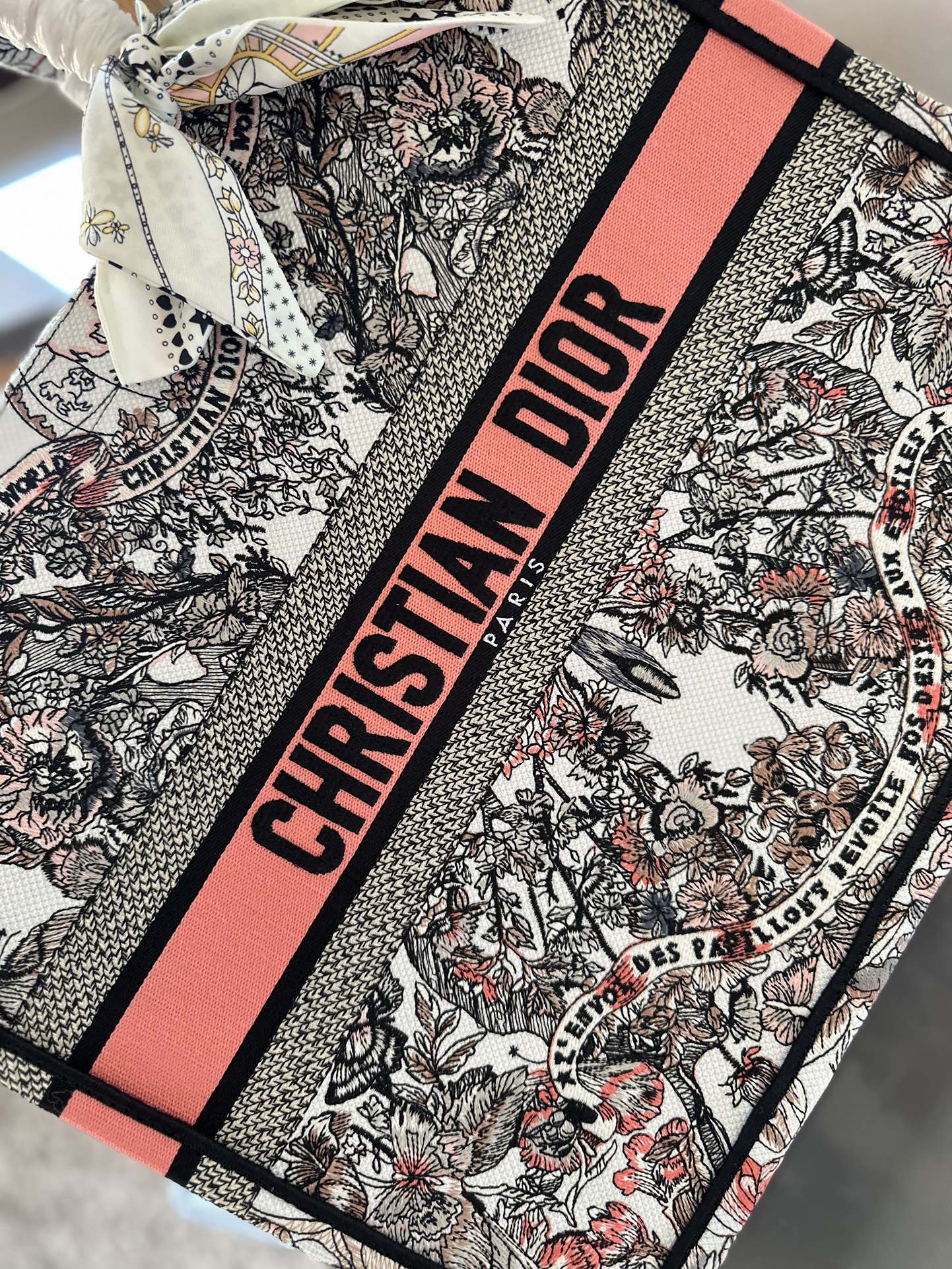 話題の新製品【Dior】関税・送料込み★ラージ ディオール ブック トート