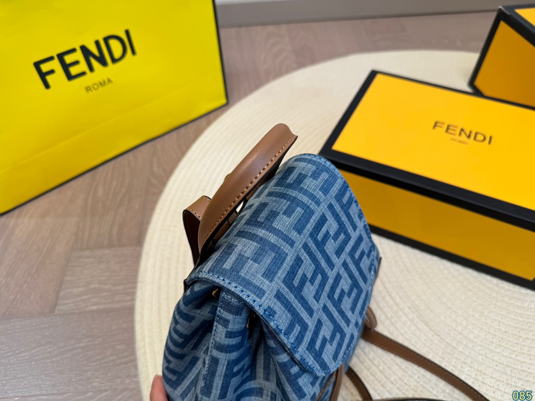FENDIリュックサック:ゴージャスとファッションの完璧な結合