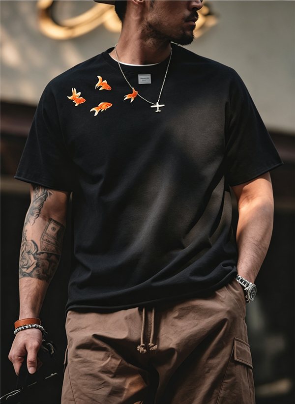 金魚グラフィック半袖コットンTee