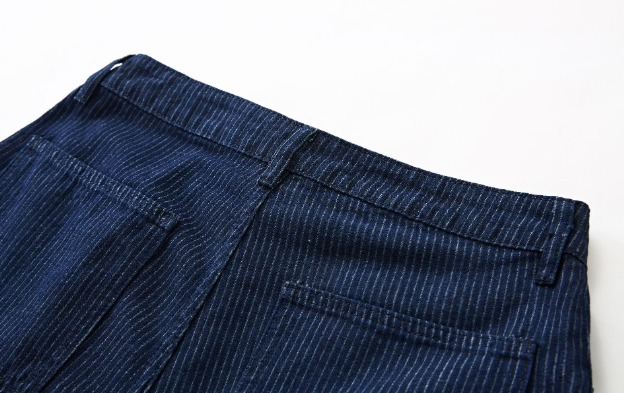 city boy刺繍入りストラップ柄デニムショートパンツ